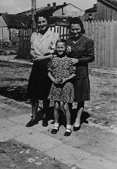 Laura Schwarzwald, su hija Selma y la hermana de Laura...