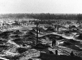 Панорама лагеря для советских военнопленных, с видом...