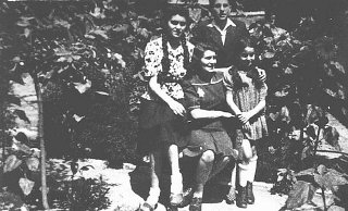 La familia Aigner de Nove Zamky, Checoslovaquia.