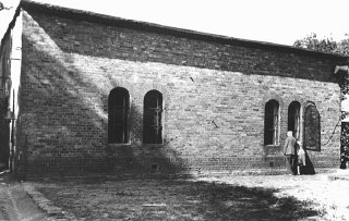 Ploetzensee hapishanesindeki infaz alanı.