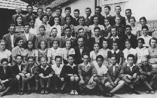 Group portrait of students and teachers at the Hebrew...
