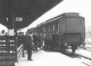 Deportation of German Jews from Hanau to Theresiens...