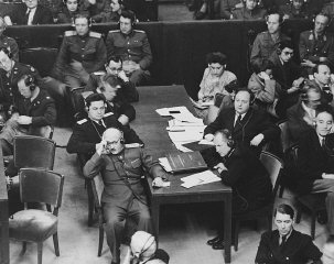 El equipo de fiscales soviéticos en el Tribunal Militar...