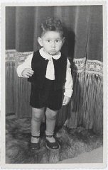 Jewish child Hans van den Broeke (born Hans Culp) in...