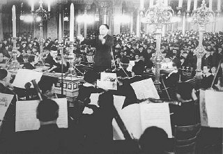 A concert in the Oranienburger Street synagogue organized...