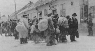 Deportation of Jews by Hungarian authorities.