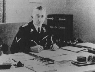 Arthur Nebe, chefe da polícia judiciária nazista (K...