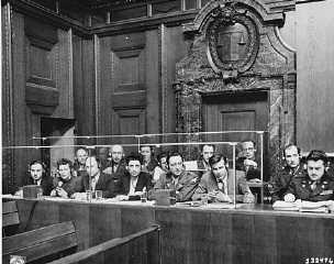 Sección de los intérpretes en la sala del Tribunal...