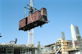 Installation of the railcar at the construction site...