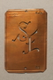 Metal tag with the initials SE