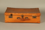 Lightweight valise used by Cila and Baruch Knaster when they immigrated
